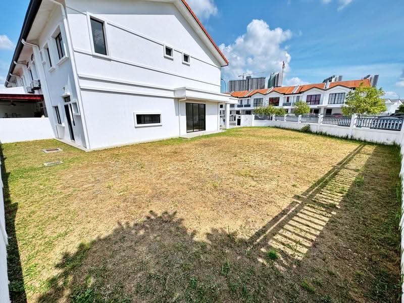 Rumah Teres 2-Tingkat untuk Dijual di Alam Sari (Bangi) - Mohd Aizat Saiful Bahri - Exterior - PropertyGuru.com.my