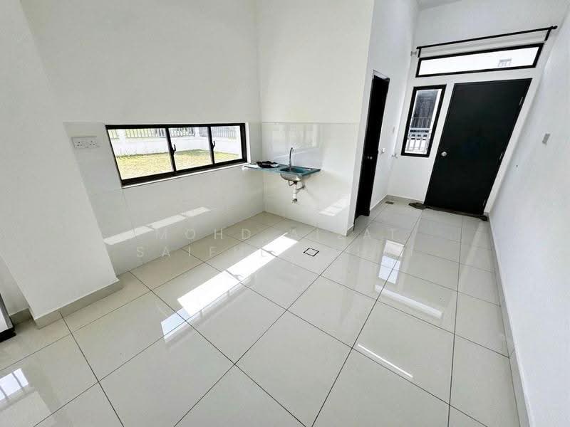 Rumah Teres 2-Tingkat untuk Dijual di Alam Sari (Bangi) - Mohd Aizat Saiful Bahri - Kitchen - PropertyGuru.com.my
