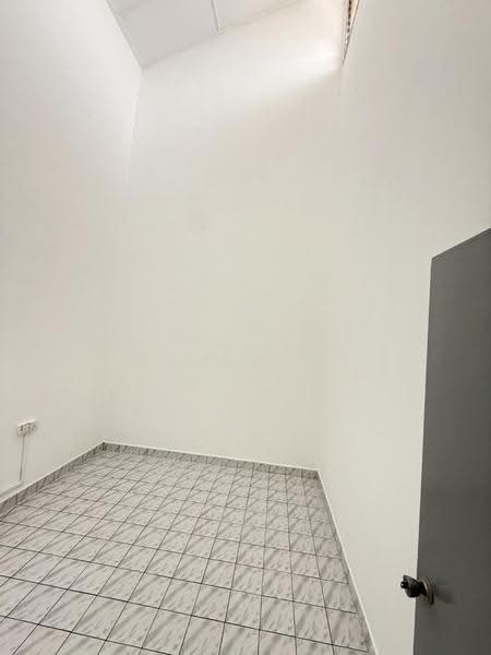 1-storey Terraced House for Sale in Taman Bukit Rinting (Masai) - Alanis Lee - Interior - PropertyGuru.com.my