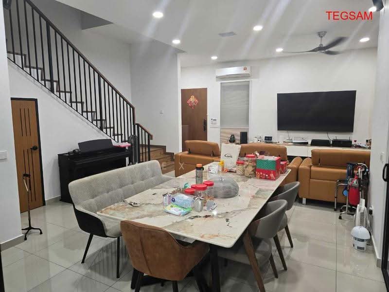 Semi-Detached House for Sale in Setia Alam (Selangor) - Alex Lee - Living Room - PropertyGuru.com.my