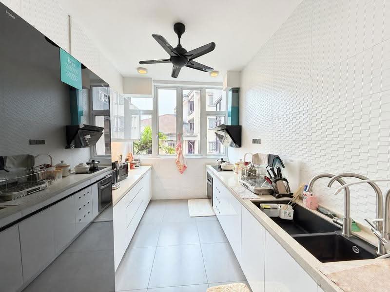 Condominium for Sale at Fern Lodge - Danny Lee - Kitchen - PropertyGuru.com.my