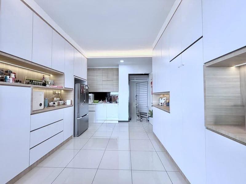 Service Residence for Sale at 8Scape Residence @ Sutera - Karl Lim - Kitchen - PropertyGuru.com.my