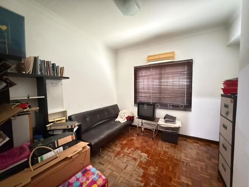 Rumah Teres 3-Tingkat untuk Dijual di Taman Tasik Indah Mewah (Batu) - Yanis Cheong - Study - PropertyGuru.com.my