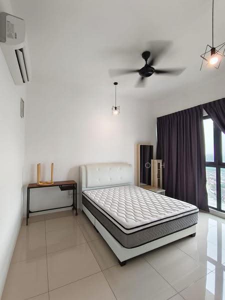 Kediaman Servis untuk Dijual di Mahkota Impian - Quinn Loh - Bedroom - PropertyGuru.com.my