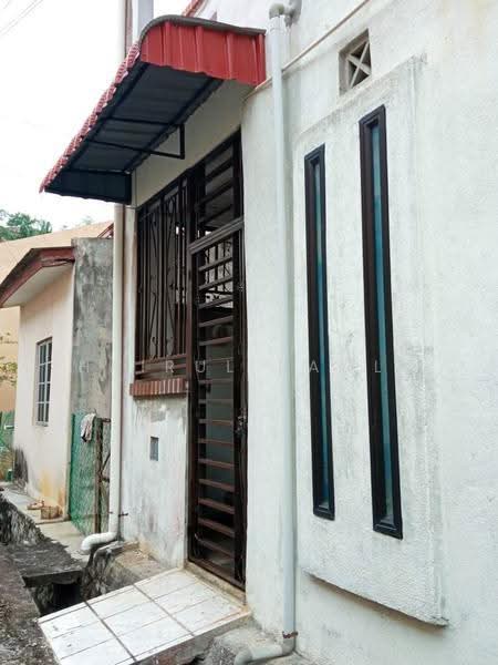 Rumah Teres 2-Tingkat untuk Dijual di Bandar Puncak Alam (Puncak Alam) - Hairul Ramli - Exterior - PropertyGuru.com.my