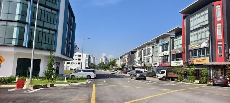 Kedai untuk Dijual di Bandar Baru Permas Jaya (Permas Jaya) - Kenneth Khor - Exterior - PropertyGuru.com.my