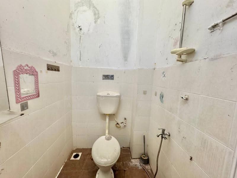 1-storey Terraced House for Sale in Shah Alam (Selangor) - Mohd Aizat Saiful Bahri - Bathroom - PropertyGuru.com.my