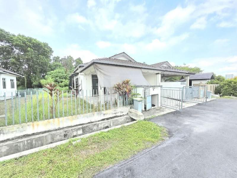 Semi-Detached House for Sale in Telok Panglima Garang (Selangor) - Nur Ain Mat Zain - PropertyGuru.com.my