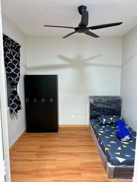 Pangsapuri untuk Disewa di Mentari Court - Derrick Lim - Bedroom - PropertyGuru.com.my