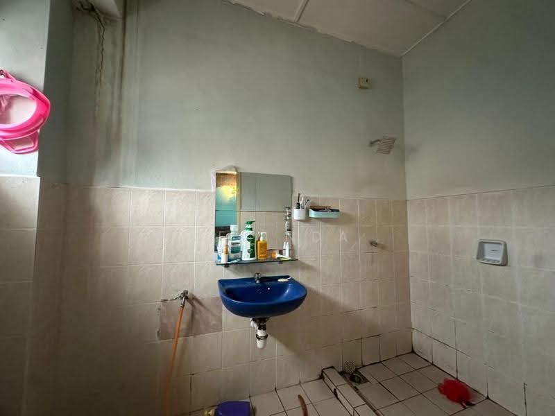 2-storey Terraced House for Sale in Mahkota Cheras (Cheras) - Melinda Goh - Bathroom - PropertyGuru.com.my
