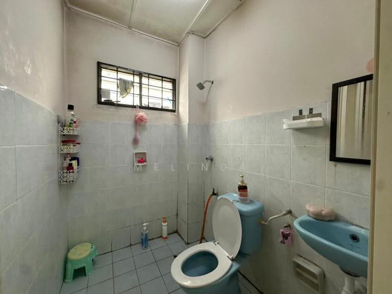 2-storey Terraced House for Sale in Mahkota Cheras (Cheras) - Melinda Goh - Bathroom - PropertyGuru.com.my