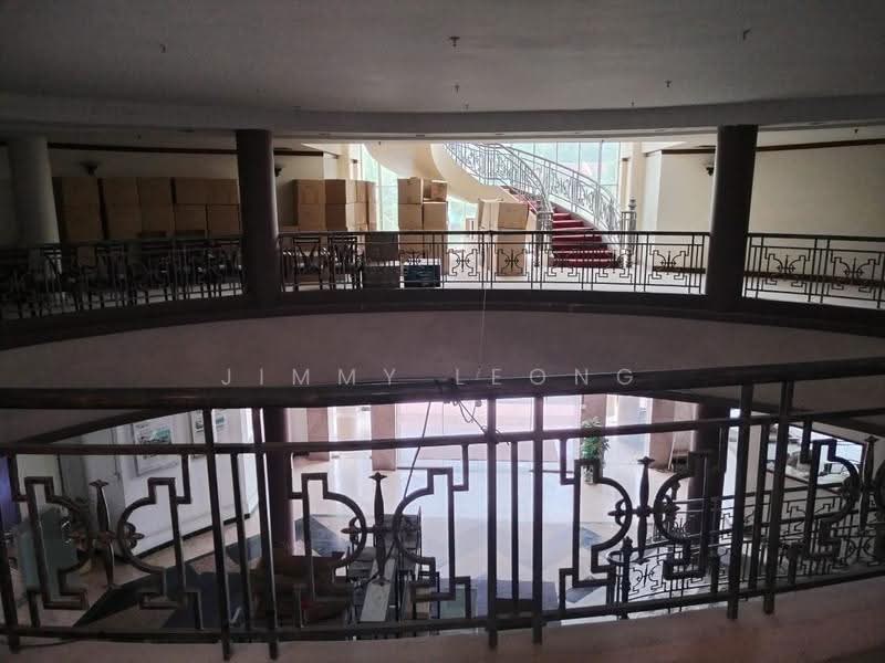 Shop / Office untuk Dijual di Kajang (Selangor) - Jimmy Leong - Lobby - PropertyGuru.com.my