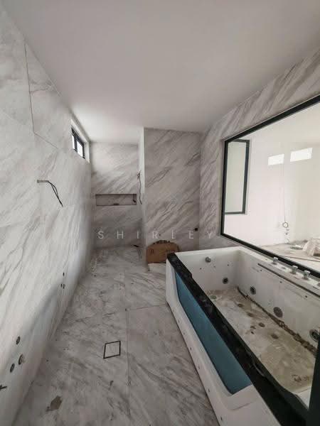 Cluster House for Sale in Taman Mutiara Mas (Skudai) - Shirley Yap - Bathroom - PropertyGuru.com.my