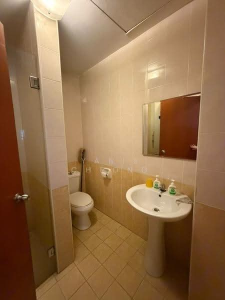 3-storey Terraced House for Sale in Jalan Ipoh (Kuala Lumpur) - Yanis Cheong - Bathroom - PropertyGuru.com.my