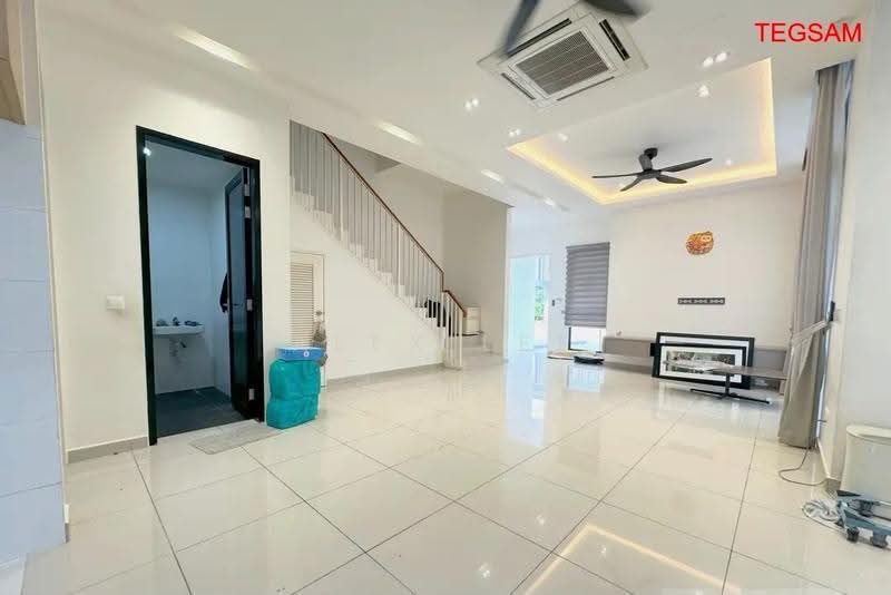 Semi-Detached House for Sale in Setia Alam (Selangor) - Alex Lee - Living Room - PropertyGuru.com.my