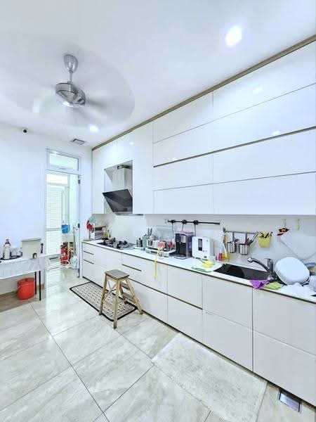 Rumah Berkembar untuk Dijual di Taman Molek (Johor Bahru) - Karl Lim - Kitchen - PropertyGuru.com.my