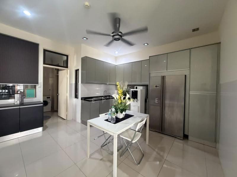 Cluster House for Rent in George Town (Penang) - Stephanie Lim - Kitchen - PropertyGuru.com.my