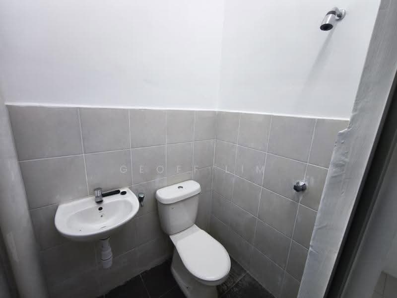 2-storey Terraced House for Rent in Seremban (Negeri Sembilan) - Geoff Lim - Bathroom - PropertyGuru.com.my