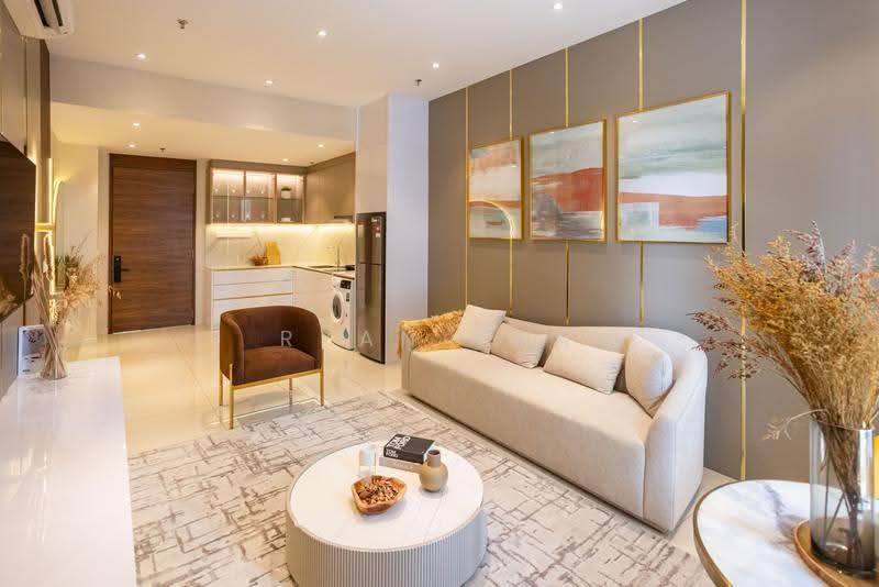 Kediaman Servis untuk Dijual di Golden Crown Residence - Ryan Tan - Living Room - PropertyGuru.com.my