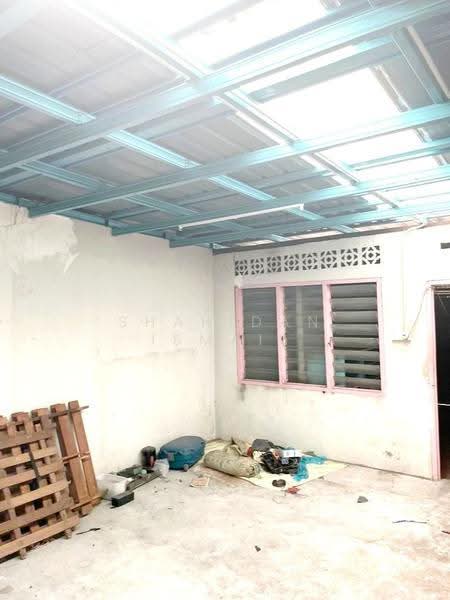 1-storey Terraced House for Sale in Taman Pandamaran Jaya (Pelabuhan Klang) - Shahidan Ismail - Interior - PropertyGuru.com.my