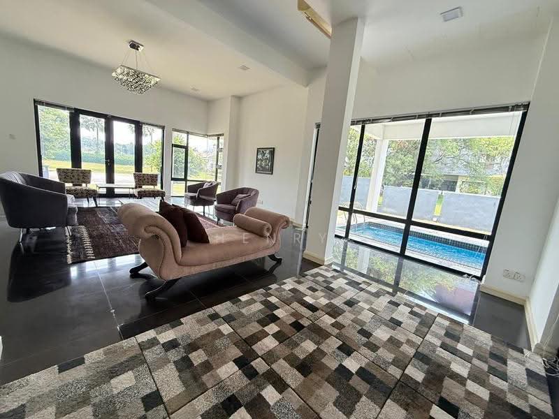 Bungalow House untuk Dijual di Perdana Lakeview East (Cyberjaya) - Henry Liew - Living Room - PropertyGuru.com.my