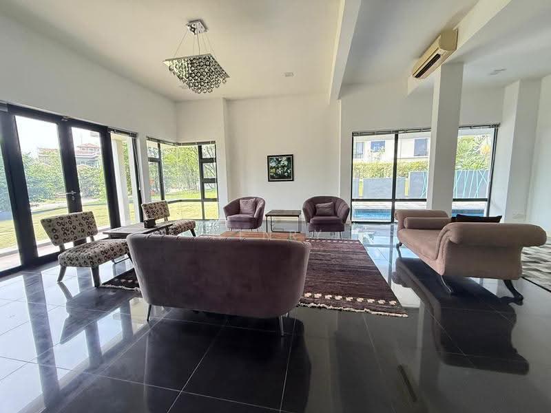 Bungalow House untuk Dijual di Perdana Lakeview East (Cyberjaya) - Henry Liew - Living Room - PropertyGuru.com.my