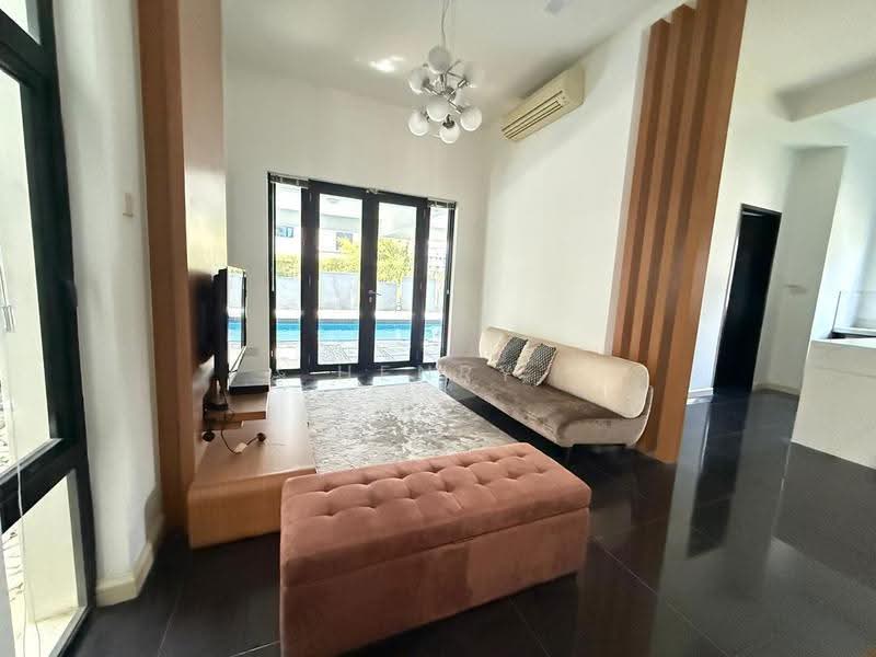 Bungalow House untuk Dijual di Perdana Lakeview East (Cyberjaya) - Henry Liew - Living Room - PropertyGuru.com.my