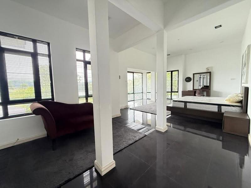 Bungalow House untuk Dijual di Perdana Lakeview East (Cyberjaya) - Henry Liew - Bedroom - PropertyGuru.com.my
