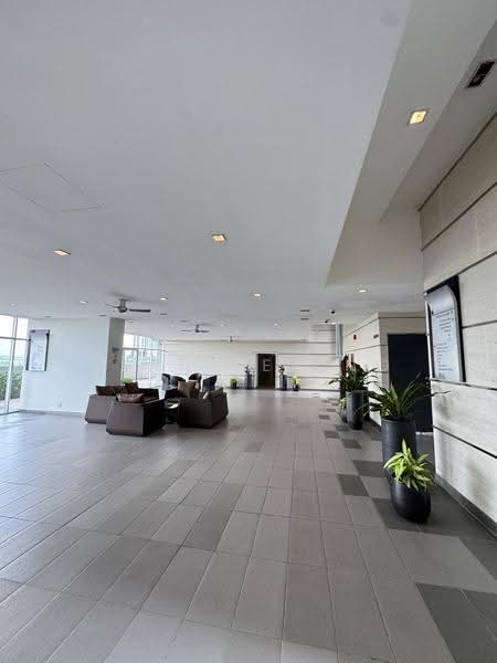 Kediaman Servis untuk Dijual di Meridin Suites @ The Meridin - Jennifer Ng - Lobby - PropertyGuru.com.my
