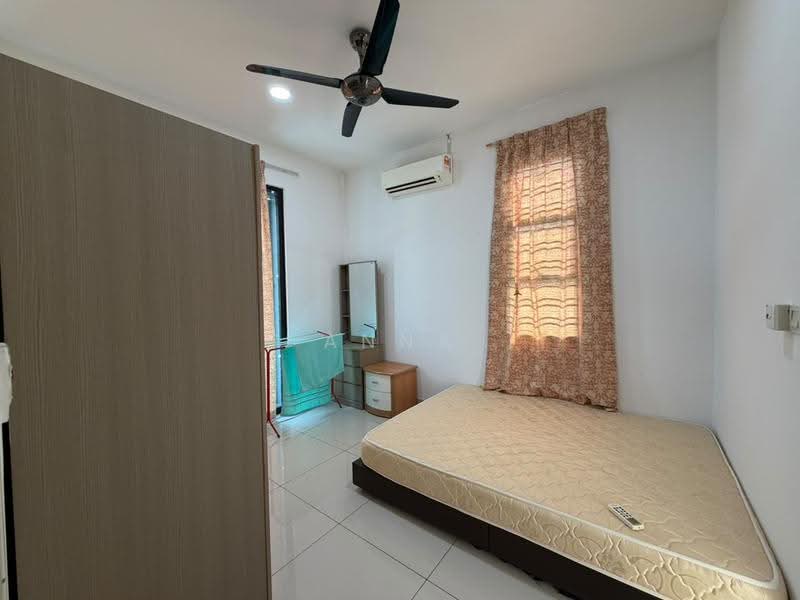 Semi-Detached House for Sale in Taman Nusa Idaman (Iskandar Puteri (Nusajaya)) - Anna Woon - Bedroom - PropertyGuru.com.my