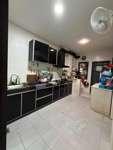 Semi-Detached House for Sale in Taman Nusa Idaman (Iskandar Puteri (Nusajaya)) - Anna Woon - Kitchen - PropertyGuru.com.my