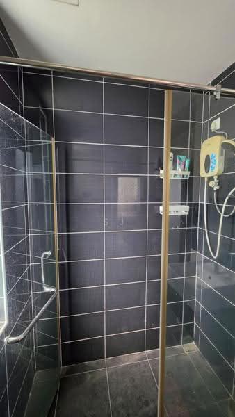 Service Residence for Rent at D'Inspire Residence (Inspira Bestari) - SJ CHAN - Bathroom - PropertyGuru.com.my