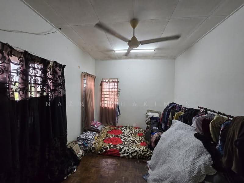 Cluster House for Sale in Bandar Tasik Puteri (Rawang) - Nazrin Hakimin - Bedroom - PropertyGuru.com.my