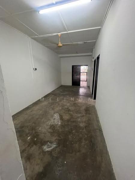 Rumah Teres 1-Tingkat untuk Dijual di Skudai (Johor) - Melinda Ee - Corridor - PropertyGuru.com.my