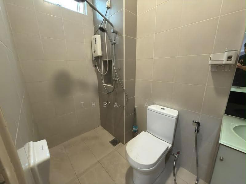 Cluster House for Rent in Taman Pulai Flora (Skudai) - Thea Lai - Bathroom - PropertyGuru.com.my