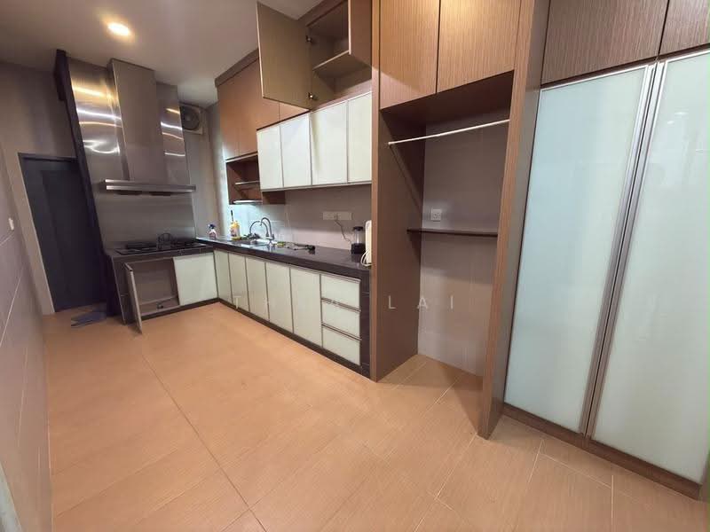Cluster House for Rent in Taman Pulai Flora (Skudai) - Thea Lai - Kitchen - PropertyGuru.com.my