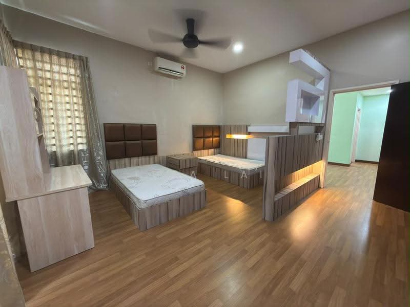 Cluster House for Rent in Taman Pulai Flora (Skudai) - Thea Lai - Bedroom - PropertyGuru.com.my