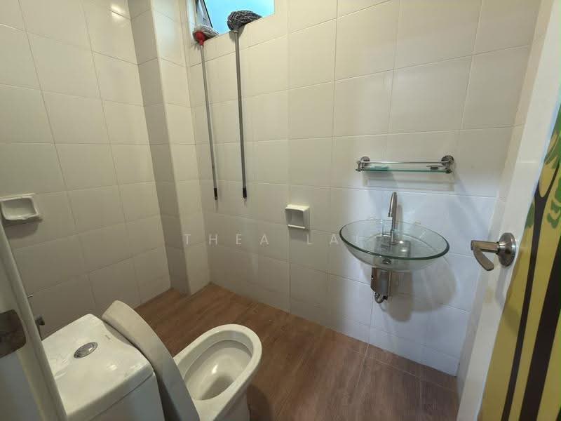 Cluster House for Rent in Taman Pulai Flora (Skudai) - Thea Lai - Bathroom - PropertyGuru.com.my