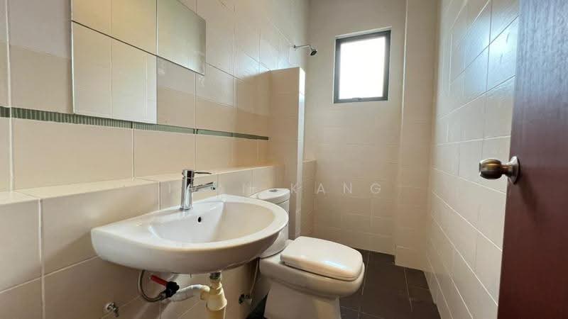 2-storey Terraced House for Rent in East Ledang (Iskandar Puteri (Nusajaya)) - Ivan Kang - Bathroom - PropertyGuru.com.my