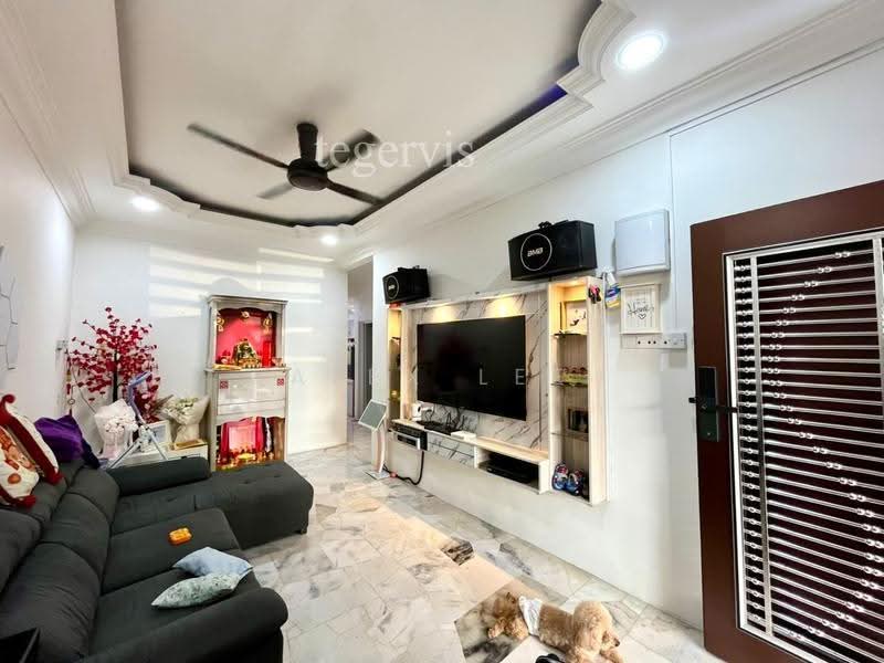 1-storey Terraced House for Sale in Klang (Selangor) - Alex Lee - Living Room - PropertyGuru.com.my