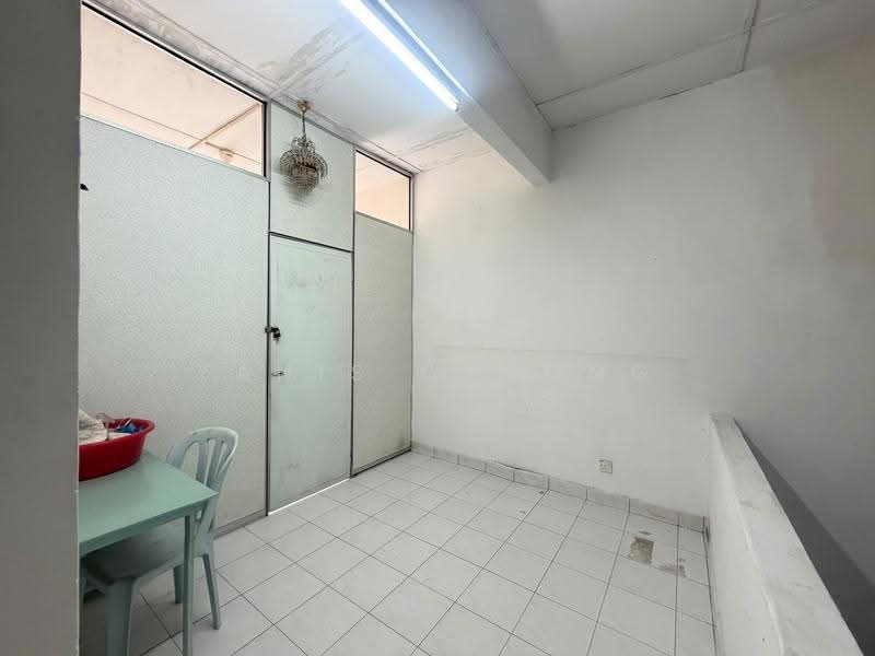 2-storey Terraced House for Sale in Taman Wangsa Permai (Kepong) - Yanis Cheong - Interior - PropertyGuru.com.my