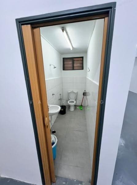 Office for Rent in Bandar Sri Damansara (Selangor) - Valerie Ng - Bathroom - PropertyGuru.com.my