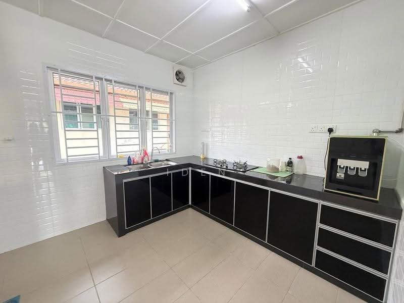Rumah Teres 1-Tingkat untuk Dijual di Taman Pelangi Indah (Ulu Tiram) - Iden Tan - PropertyGuru.com.my
