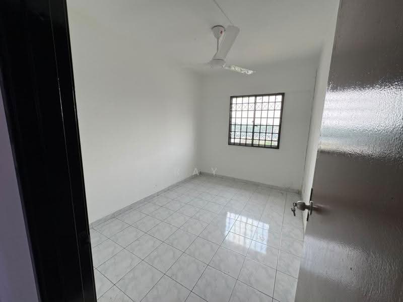 Apartment for Rent at Pangsapuri Suria Subang - Ray Chong - Interior - PropertyGuru.com.my