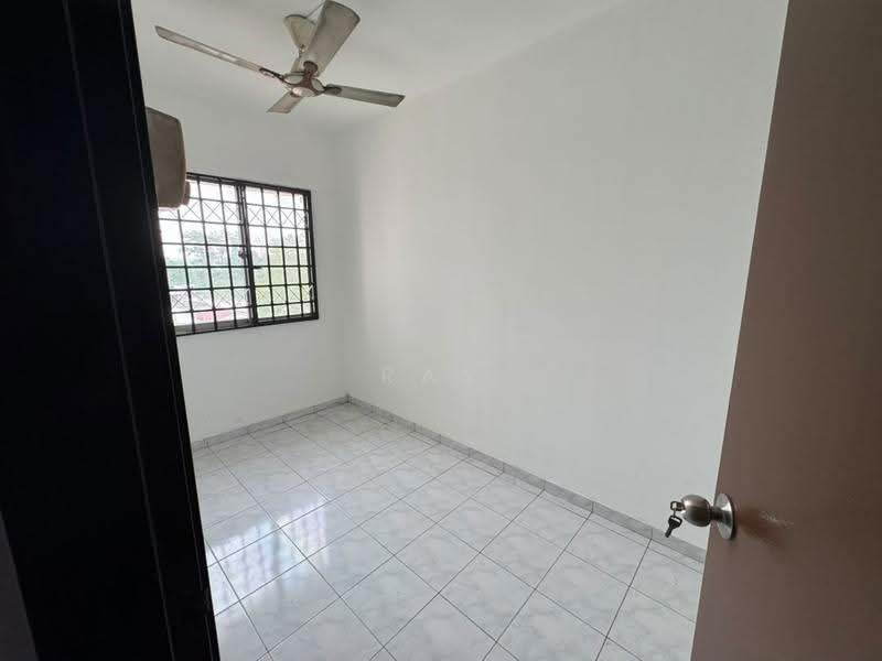Apartment for Rent at Pangsapuri Suria Subang - Ray Chong - Interior - PropertyGuru.com.my