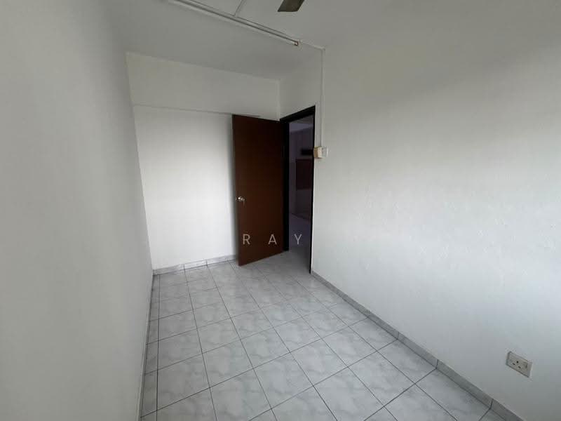 Apartment for Rent at Pangsapuri Suria Subang - Ray Chong - Interior - PropertyGuru.com.my
