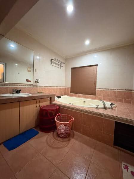 Rumah Teres 2.5-Tingkat untuk Dijual di Taman Bukit Desa (Kepong) - KAREN SIA - Bathroom - PropertyGuru.com.my