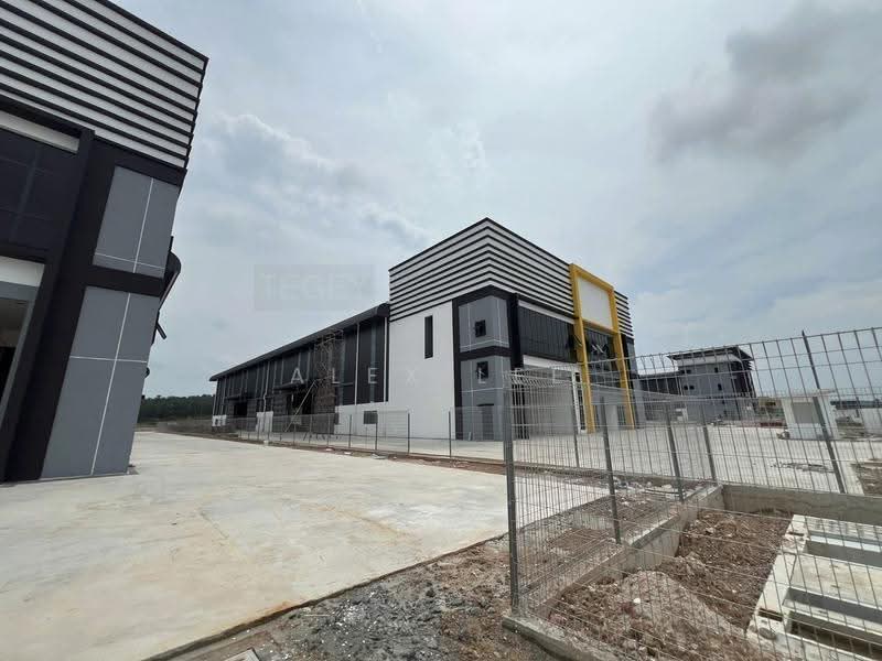 Gudang untuk Dijual di Puncak Alam (Selangor) - Alex Lee - Exterior - PropertyGuru.com.my