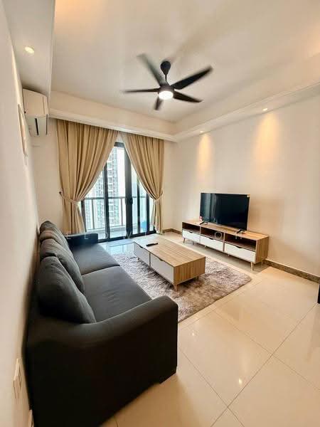 Kondominium untuk Disewa di R&F Princess Cove Phase 2-Seine Region - Eldwin Soh - Living Room - PropertyGuru.com.my