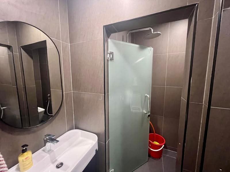 Shop / Office untuk Disewa di Happy Garden (Kuchai Lama) - Jun Kee - Bathroom - PropertyGuru.com.my